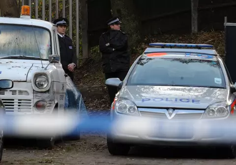 Şi-a ucis soţia şi fiica, apoi s-a sinucis