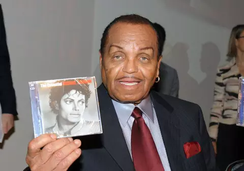 Tatăl lui Michael Jackson: "Dr. Murray e doar ţapul ispăşitor" 