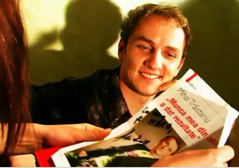 Video / "Je t'aime", un nou videoclip semnat Mihai Trăistariu