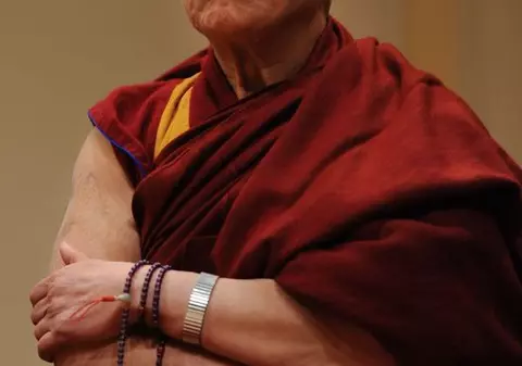 Dalai Lama spune că nu ştie cine e Tiger Woods, însă îi dă sfaturi