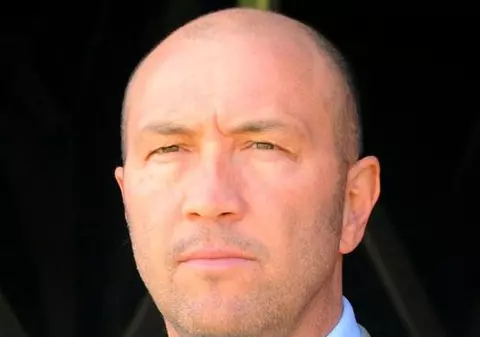 Zenga a semnat cu Al Nasr şi va lua 2 milioane de euro pe an