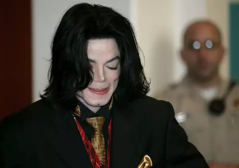 Angajaţii lui Michael Jackson vor să-şi recupereze banii