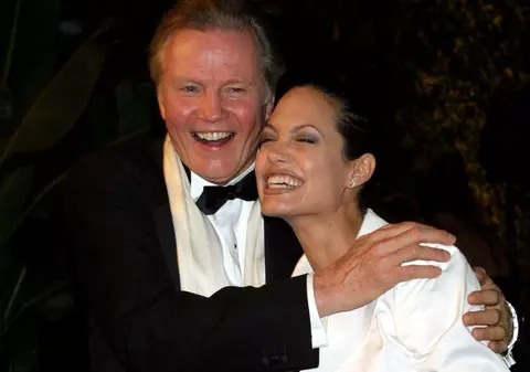 Angelina Jolie s-a împăcat cu tatăl ei la Veneţia