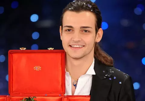 Video / Publicul a huiduit câştigătorii de la Sanremo
