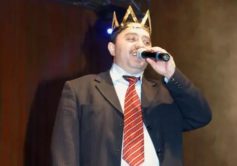 Guţă: "Băsescu s-a aliniat majorităţii care ascultă manele"