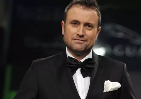 Botezatu: "Mi-am pierdut virginitatea la 16 ani şi m-a usturat"