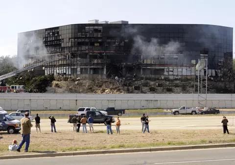 Update - Foto/Video - S-a sinucis in stilul 9/11