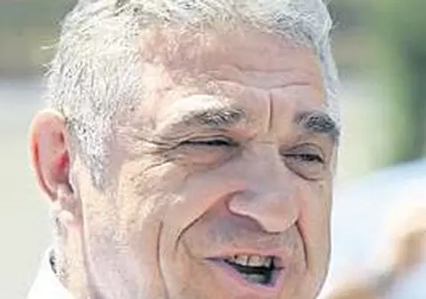 "Mutu poate scăpa cu avertisment"