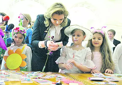 Zgârciţi mai sunteţi!