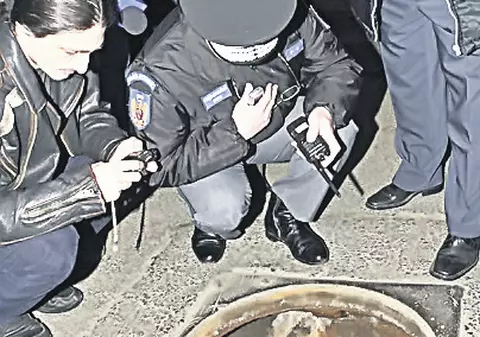 Serviciile secrete, sabotate de aurolaci