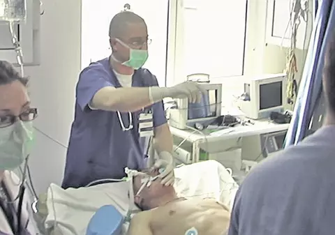 Au încercat să se sinucidă ca în "Romeo şi Julieta"