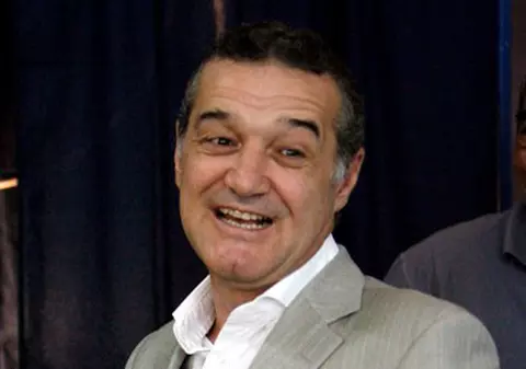 Becali: "O să pun bodyguarzii să-l dezbrace pe MM, să văd dacă are păsărică"