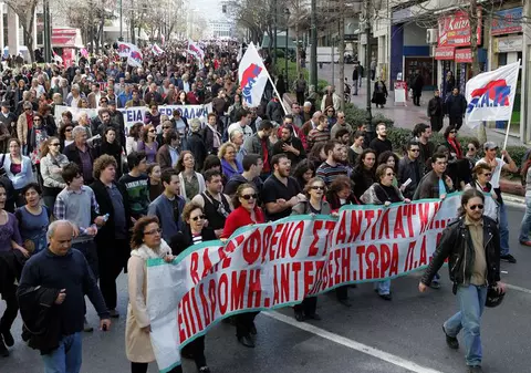 Mâine va fi grevă naţională în Grecia