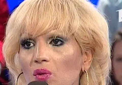 Naomi a aflat cine a mutilat-o cu un an în urmă