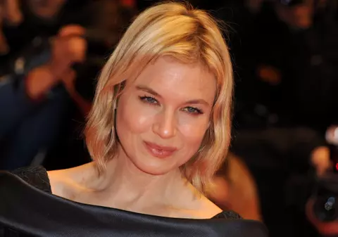 Renee Zellweger i-a dat unui paparazzo un cupon de cafea de 100 de dolari