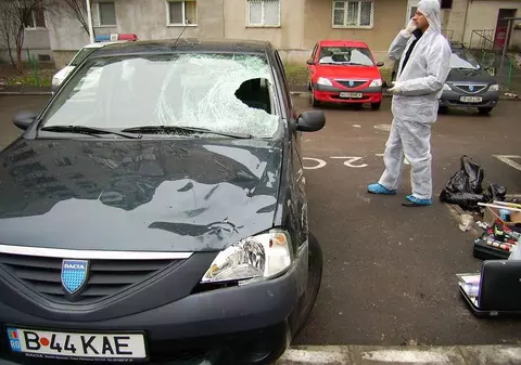 Patronul implicat într-un accident rutier mortal e de negăsit