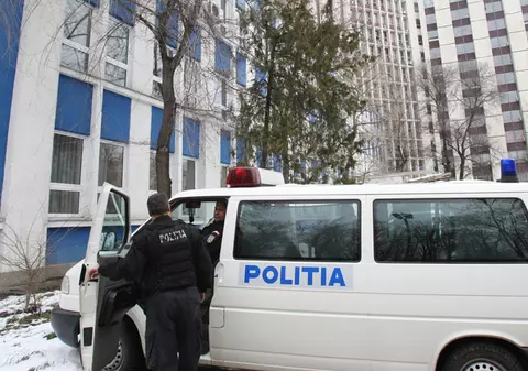 Un bărbat fără acte, abandonat, în comă, la Spitalul Universitar