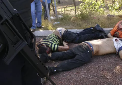 25 de morţi, dintre care 4 decapitaţi, în Acapulco