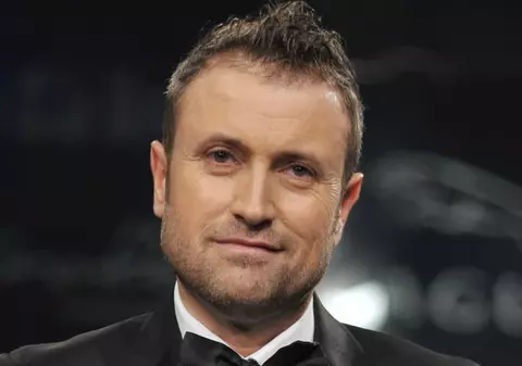 Bote îşi lansează parfumul “B Fabulous” 