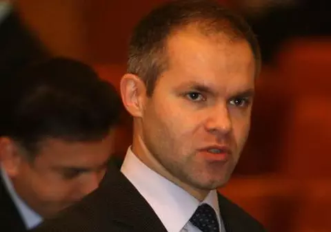 Examen în clasa a VI-a şi bani de liceu, se arată în noua lege a educaţiei 