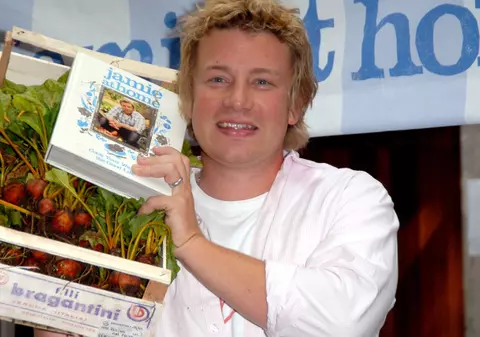 Criticat de americanii graşi, Jamie Oliver a început să plângă