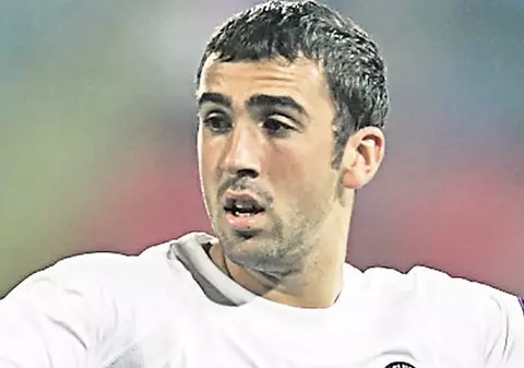 Varga a cerut-o pe Roxana de soţie