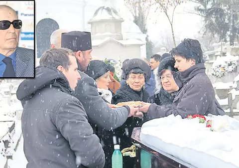 «Profesorul», condus pe ultimul drum