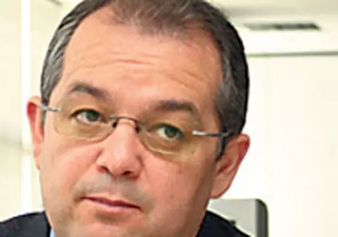 Emil Boc, fluierat de spectatori