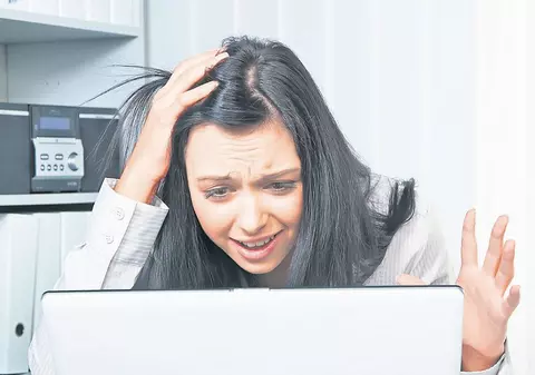 Un virus atacă românii pe Facebook