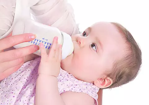Bebeluşi vaccinaţi cu virus porcin?