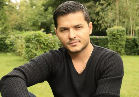 Liviu Vârciu, pentru Adelina: "Fă-mă de râs, iubire, fă-mă de râs!"