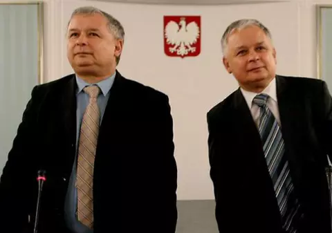 Trupul preşedintelui polonez, identificat de fratele geamăn