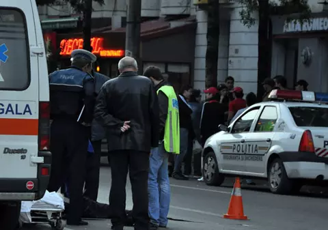 Un poliţist botoşănean s-a sinucis cu arma din dotare