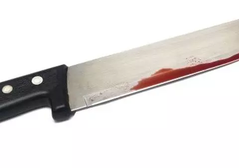 Poliţist înjunghiat de un cetăţean turmentat