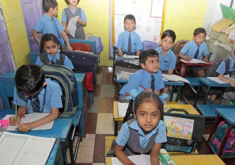 O fetiţă de 12 ani, directoarea unei şcoli din India