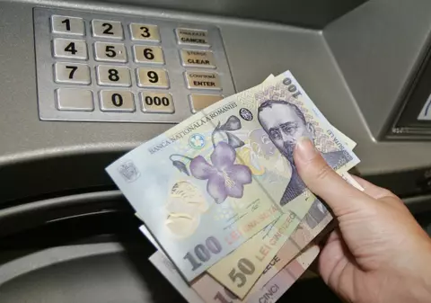 Au furat un bancomat cu 50.000 de lei