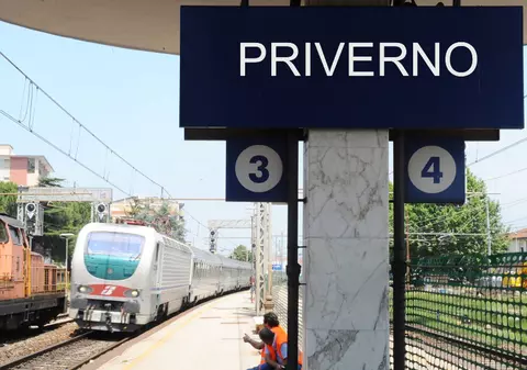 Român, călcat de tren în Italia