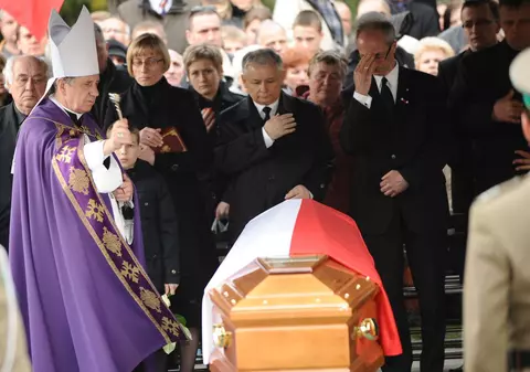 Au fost indentificate ultimele 21 de victime ale catastrofei de la Smolensk