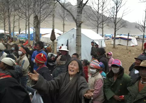 2.183 de morţi în urma seismului din China