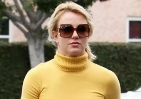 Nu o să mai vedem sfârcurile lui Britney!