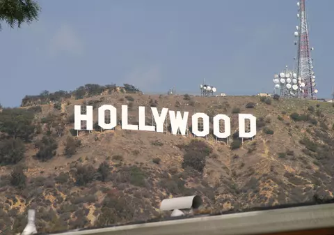 HOLLYWOOD-ul, salvat de Hugh Hefner