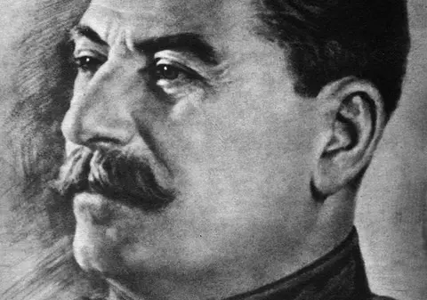 Fiica lui Stalin urăşte Rusia şi adoră hamburgerii 