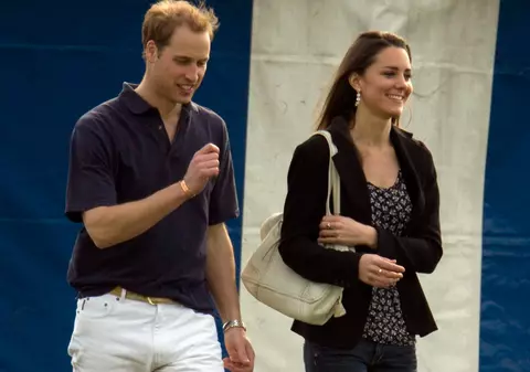 Prinţul William vrea să facă nuntă la toamnă