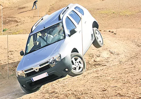Am mers cu Dusterul în trei roţi!
