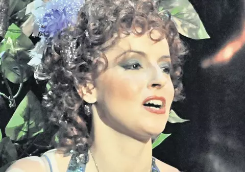 Soprana a ieşit din comă... dar cealaltă femeie este în stare gravă