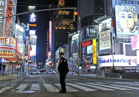 Piaţa Times Square din New York, evacuată din cauza unei bombe