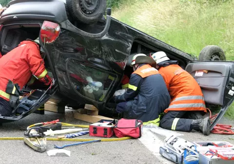 Un şofer beat şi fără permis a provocat un accident mortal 