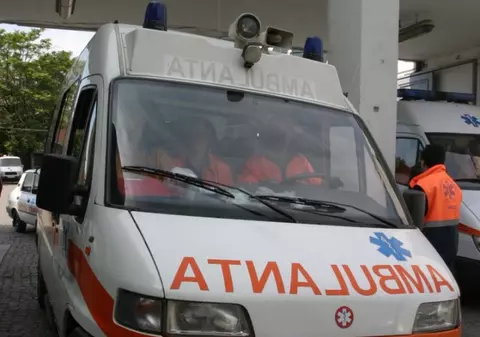 Cine ajunge beat la Urgenţă ar putea să suporte spitalizarea