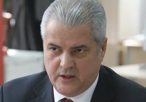Adrian Năstase a fost retrimis în judecată