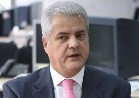 Năstase: "Băsescu se comportă de parcă ar fi trăit în exil în ultimii ani" 